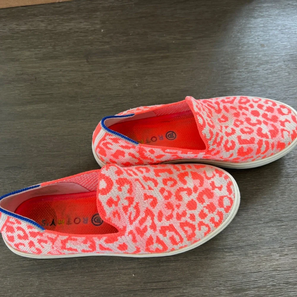 Kid‘A Rothy’s Slip-on Sneakers - Picture 2 of 4